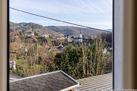 Sehr gepflegtes Haus mit Weitblick in die Natur oberhalb von Schuld/Ahr