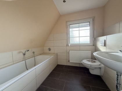 Seltenes Gartenjuwel in guter Lage von Heimbach-Weis: 1.473 m� Freiheit f�r Ihre Wohntr�ume!