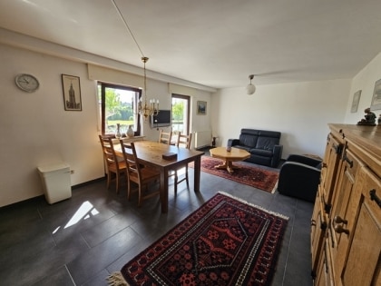 Top-renoviertes Landhaus / Mehrgenerationenhaus mit Einliegerwohnung & Weitblick in ruhiger Dorflage