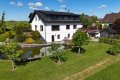 Top-renoviertes Landhaus in sehr ruhiger Dorfrandlage mit Weitblick