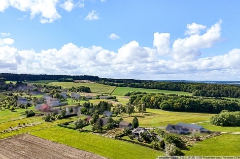 Traumhafter Panoramablick: Grozgiger Winkelbungalow am Ortsrand von Senscheid in der Eifel