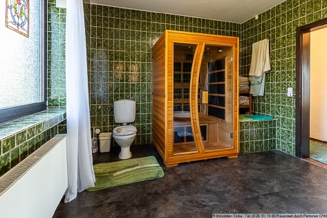 Traumhafter Panoramablick: Gro�z�giger Winkelbungalow am Ortsrand von Senscheid in der Eifel