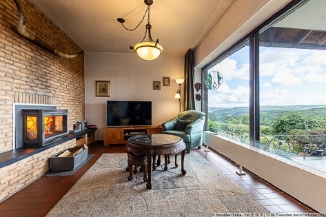 Traumhafter Panoramablick: Grozgiger Winkelbungalow am Ortsrand von Senscheid in der Eifel