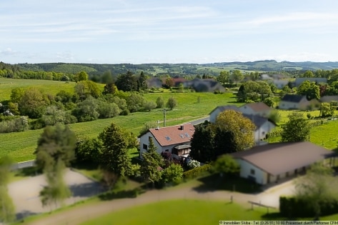 Viel Platz im Nebengeb�ude - Gro�er Garten - Eifel-Einfamilienhaus mit Einliegerwohnung in Bodenbach