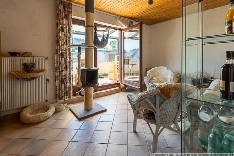 Viel Platz im Nebengeb�ude - Gro�er Garten - Eifel-Einfamilienhaus mit Einliegerwohnung in Bodenbach