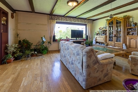 Viel Platz im Nebengeb�ude - Gro�er Garten - Eifel-Einfamilienhaus mit Einliegerwohnung in Bodenbach