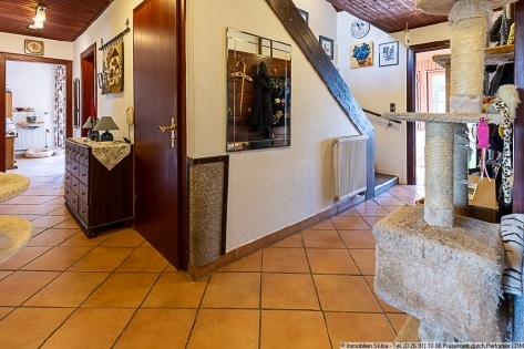Viel Platz im Nebengeb�ude - Gro�er Garten - Eifel-Einfamilienhaus mit Einliegerwohnung in Bodenbach