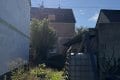 Viel Potenzial - sanierungsbed�rftiges Einfamilienhaus mit Garten und zwei Garagen