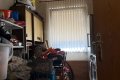 Viel Potenzial - sanierungsbed�rftiges Einfamilienhaus mit Garten und zwei Garagen