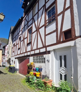 Vielseitig nutzbares Anwesen im Herzen von Monreal (Denkmalgesch�tzt)