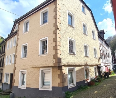 Vielseitig nutzbares Anwesen im Herzen von Monreal (Denkmalgesch�tzt)