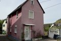 Vielseitig nutzbares Zweifamilienhaus mit Potenzial in Niederfell