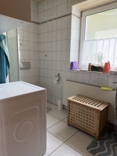 Vielseitig nutzbares Zweifamilienhaus mit Potenzial in Niederfell