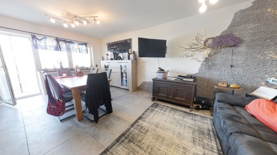 Vielseitiges Wohnhaus mit zwei Eing�ngen - ideal f�r Mehrgenerationen oder Kapitalanleger