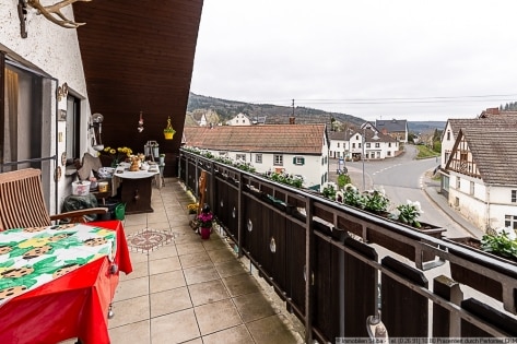 Vollvermietetes 2-Familienhaus mit 4 Garagen in Antweiler an der Ahr