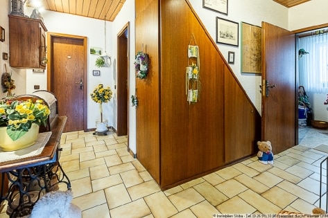Vollvermietetes 2-Familienhaus mit 4 Garagen in Antweiler an der Ahr