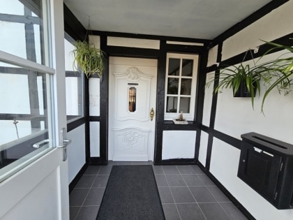 WOHNEN und ARBEITEN unter einem Dach! LUXUS-Fachwerkhaus in naturnaher Lage