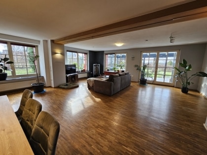 WOHNEN und ARBEITEN unter einem Dach! LUXUS-Fachwerkhaus in naturnaher Lage