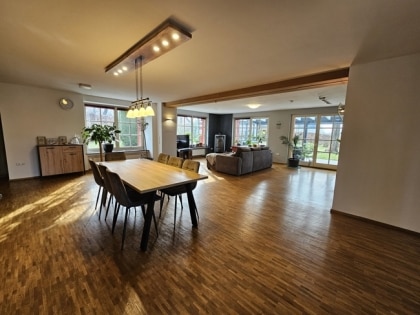 WOHNEN und ARBEITEN unter einem Dach! LUXUS-Fachwerkhaus in naturnaher Lage