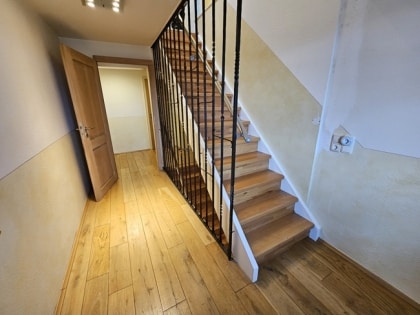 WOHNEN und ARBEITEN unter einem Dach! LUXUS-Fachwerkhaus in naturnaher Lage