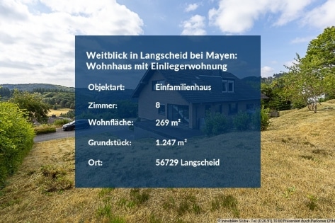 Weitblick in Langscheid bei Mayen: Wohnhaus mit Einliegerwohnung und Garagen