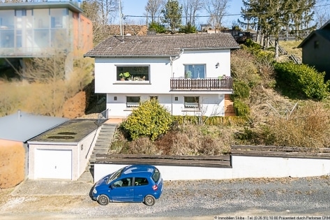 Weitblick in die Natur: Einfamilienhaus am Ortsrand von Harscheid/Eifel