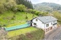 Weitblick ber das Kesselinger Tal: Wohnhaus in ruhiger Ortsrandlage