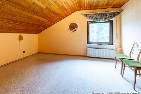Weitblick ber das Kesselinger Tal: Wohnhaus in ruhiger Ortsrandlage