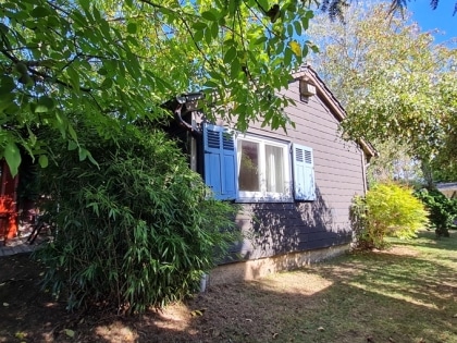 Willkommen in deinem neuen Zuhause. Freistehender Landbungalow mit unverbauter Weitsicht - sofort bezugsfertig.
