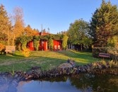 Willkommen in deinem neuen Zuhause. Freistehender Landbungalow mit unverbauter Weitsicht - sofort bezugsfertig.