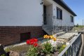 Wohnen auf einer Ebene: Bungalow mit Garten und Ausbaupotenzial in Ramersbach
