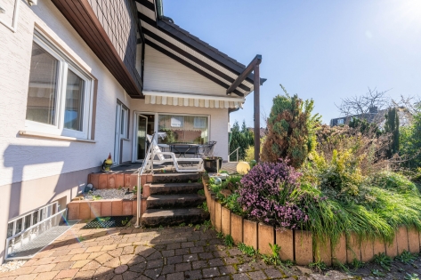 Wohnen auf einer Ebene in Rheinn�he - gepflegter Bungalow mit Garten in Unkel