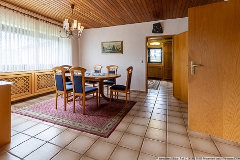 Wohnen auf einer Ebene in der Vulkaneifel: Einfamilienhaus mit Garten u. Garage in Uersfeld b. Ulmen