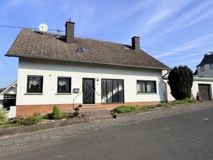 Wohnen auf zwei Ebenen plus vielseitiges Untergeschoss - Ihr neues Zuhause in Weitersburg