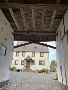 Wohnen in einem ehemaligen Kornhof / 
laufend renoviertes Landhaus Moselhhenlage - Nhe Cochem