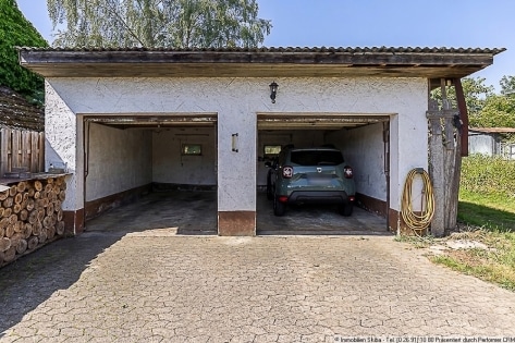 Wohnhaus mit Doppelgarage und Garten im ruhig gelegenen Pomster, N�he N�rburgring