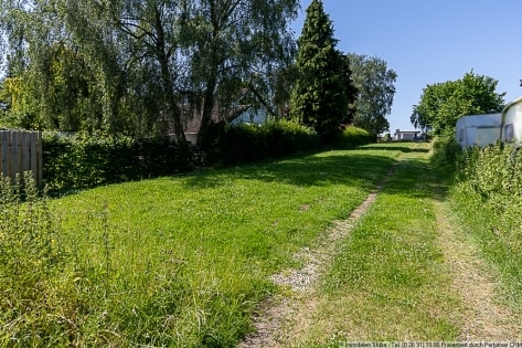 Wohnhaus mit Doppelgarage und Garten im ruhig gelegenen Pomster, N�he N�rburgring
