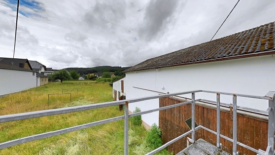 Wohnhaus mit vielseitigen Nebengebuden in 56729 Baar / Nhe Nrburgring