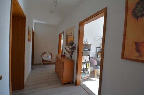 Wunderschn gelegener Bungalow mit Einliegerwohnung, Terrasse, Balkon, Garten, Garage, PV-Anlage und einmaligem Ausblick