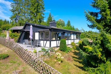 Wunderschn gelegener Ferienbungalow mit Terrasse, Nebengebude, Gartenhaus und Aussicht