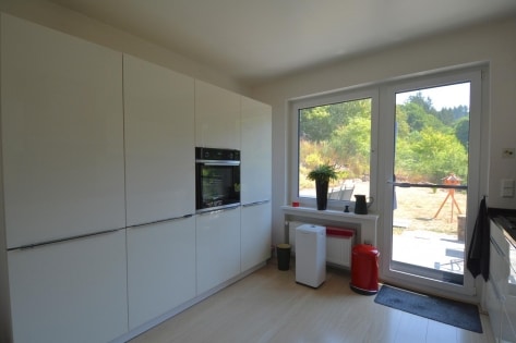 Wundersch�n gelegenes, freistehendes Einfamilienhaus mit Garage, Terrasse, Garten und Aussicht