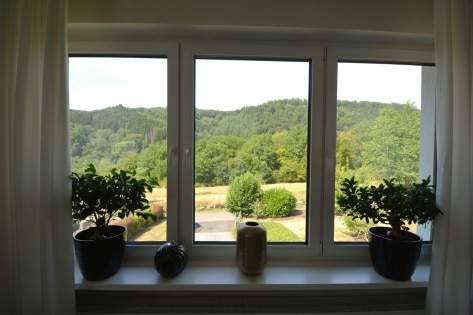 Wundersch�n gelegenes, freistehendes Einfamilienhaus mit Garage, Terrasse, Garten und Aussicht