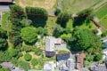 Wunderschn gelegenes, gerumiges Wohnhaus mit Terrasse und Garage auf groem Grundstck