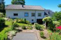 Wunderschn gelegenes, gerumiges Wohnhaus mit Terrasse und Garage auf groem Grundstck