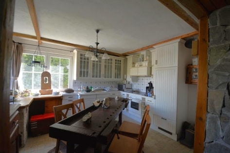 Wundersch�nes, ruhig gelegenes Einfamilienhaus mit Dachterrasse auf einem 7.399 m� gro�en Grundst�ck