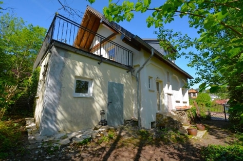 Wundersch�nes, ruhig gelegenes Einfamilienhaus mit Dachterrasse auf einem 7.399 m� gro�en Grundst�ck