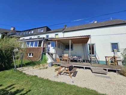 Zu verkaufen 2 Huser, die derzeit als Ferienhuser vermietet werden, zwischen Eifel und Mosel