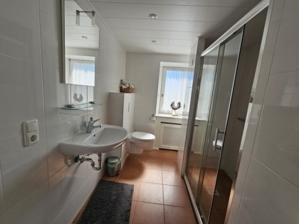 Zu verkaufen 2 Huser, die derzeit als Ferienhuser vermietet werden, zwischen Eifel und Mosel