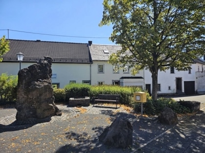 Zu verkaufen 2 Huser, die derzeit als Ferienhuser vermietet werden, zwischen Eifel und Mosel