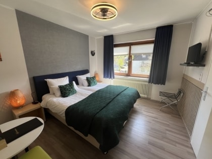 Zur bernahme: Modernes und umsatzstarkes Hotel-Restaurant am Rursee